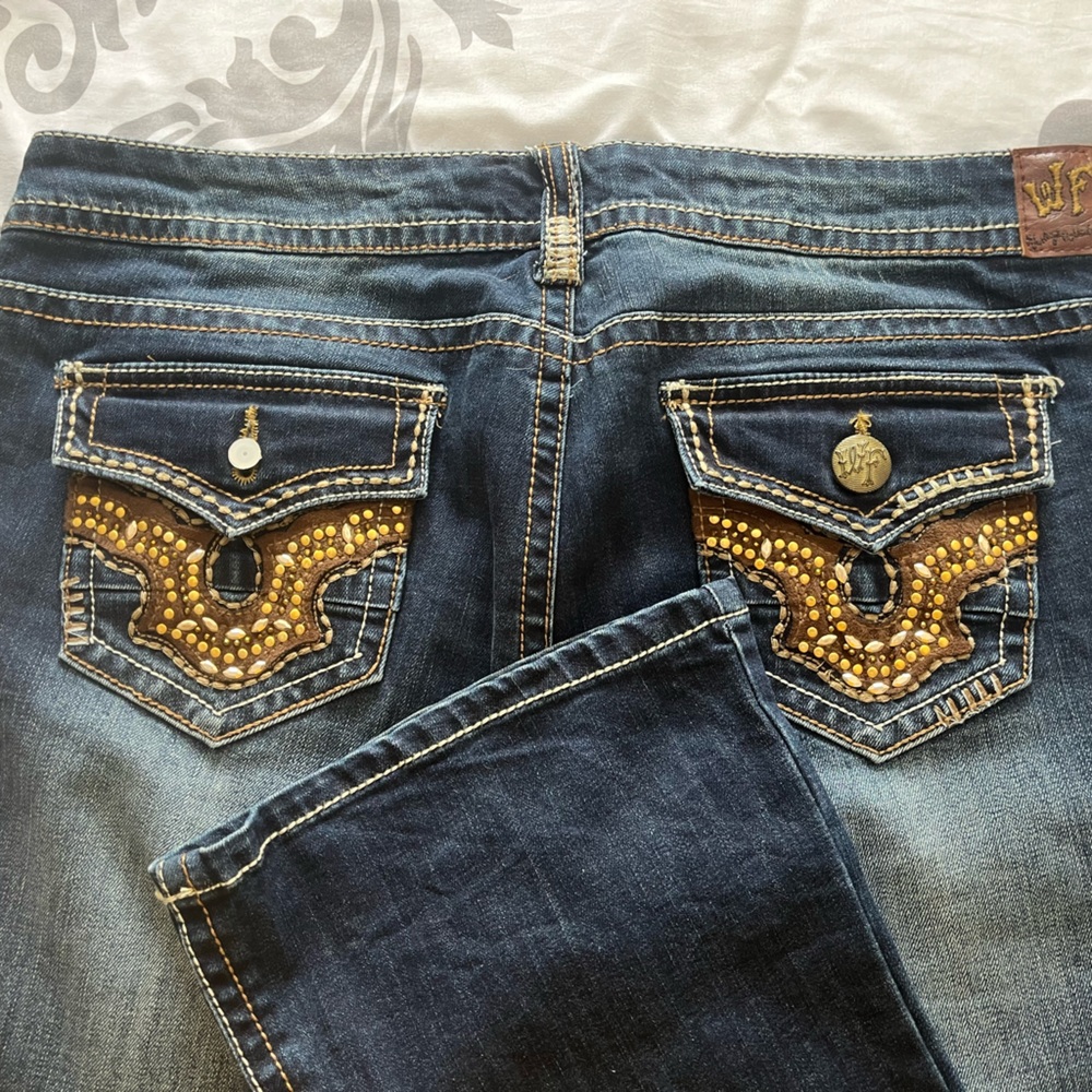 Wallflower Jeans. Super Cute Detail!